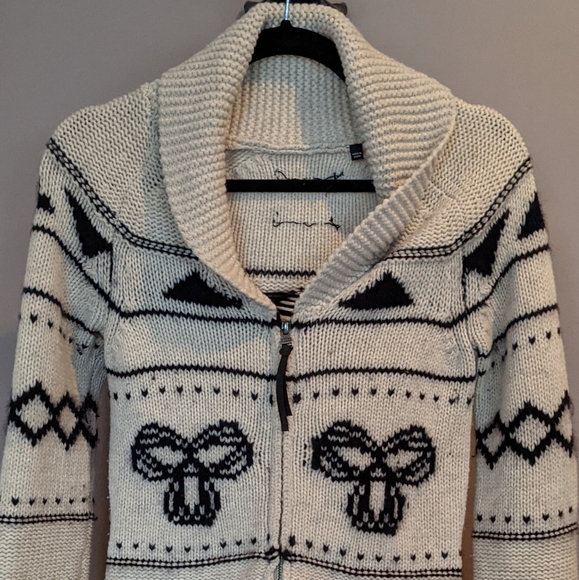 Aritzia Lambs Wool Sea to Sky Sweater - Picture 2 of 4